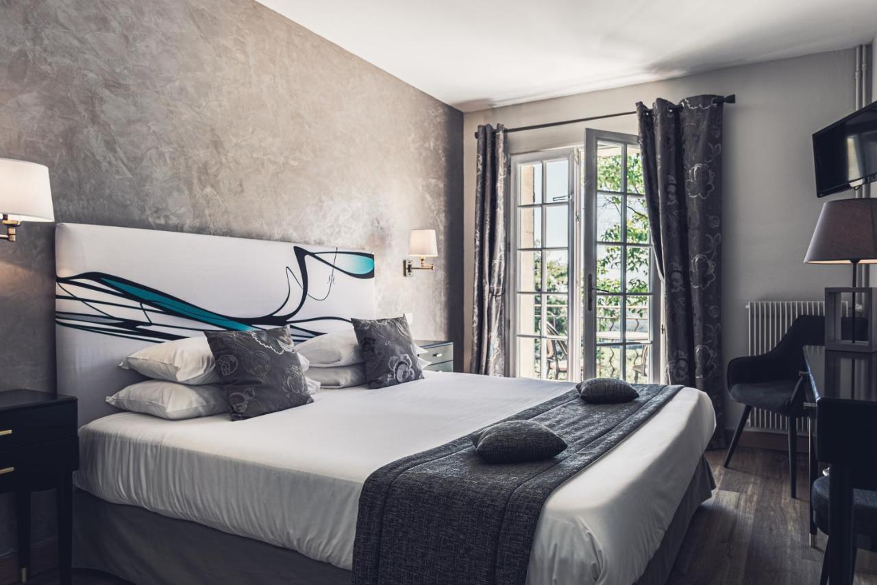 D'aigret Hotel